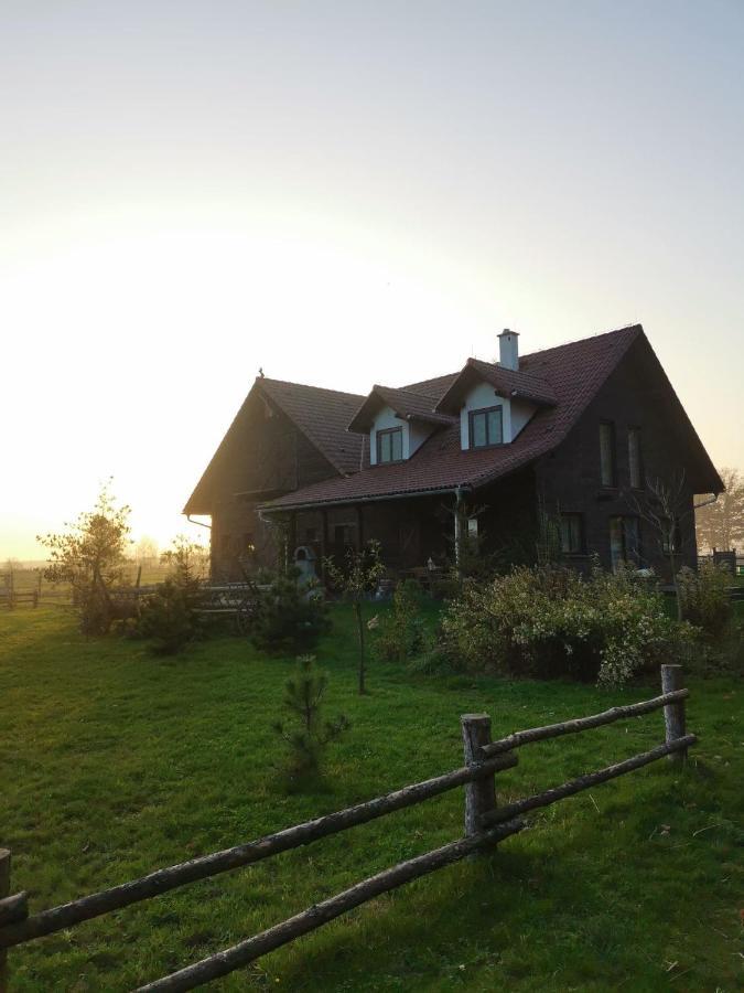 Hotel Stajnia Karczow Extérieur photo